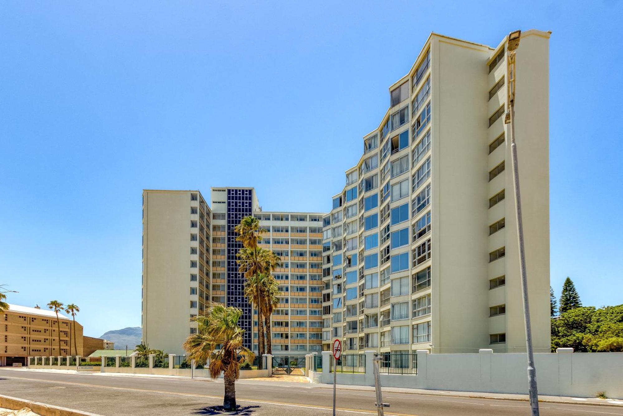 Ashley On Beach Strand Exterior photo